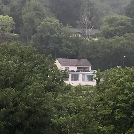 Burgblick Сasa de vacaciones Hürtgenwald